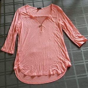 🍭Dynamite blouse with zip neckline